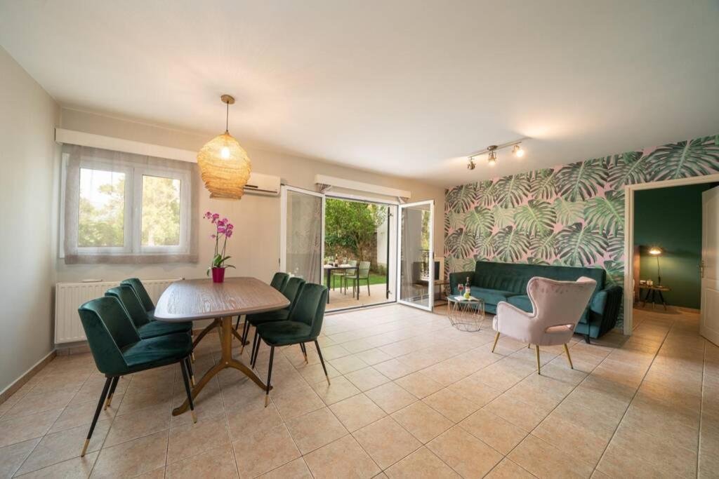 Central & Elegant Suite With Private Garden Аргостоліон Екстер'єр фото
