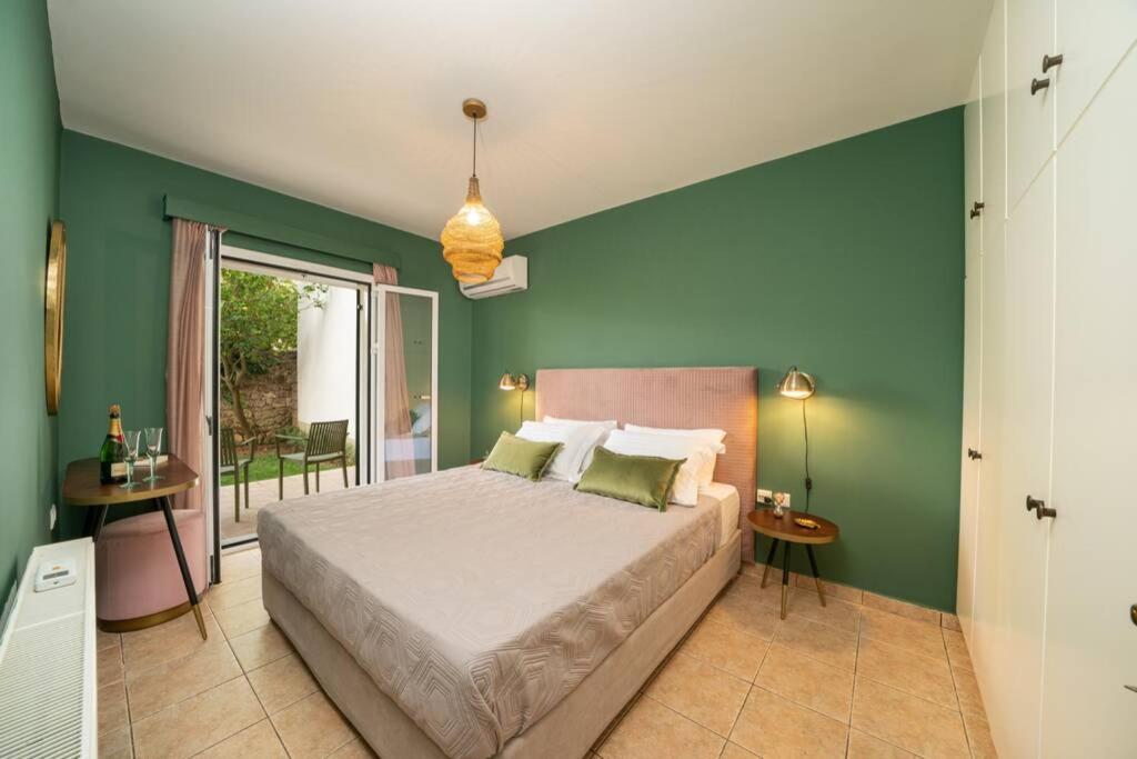 Central & Elegant Suite With Private Garden Аргостоліон Екстер'єр фото